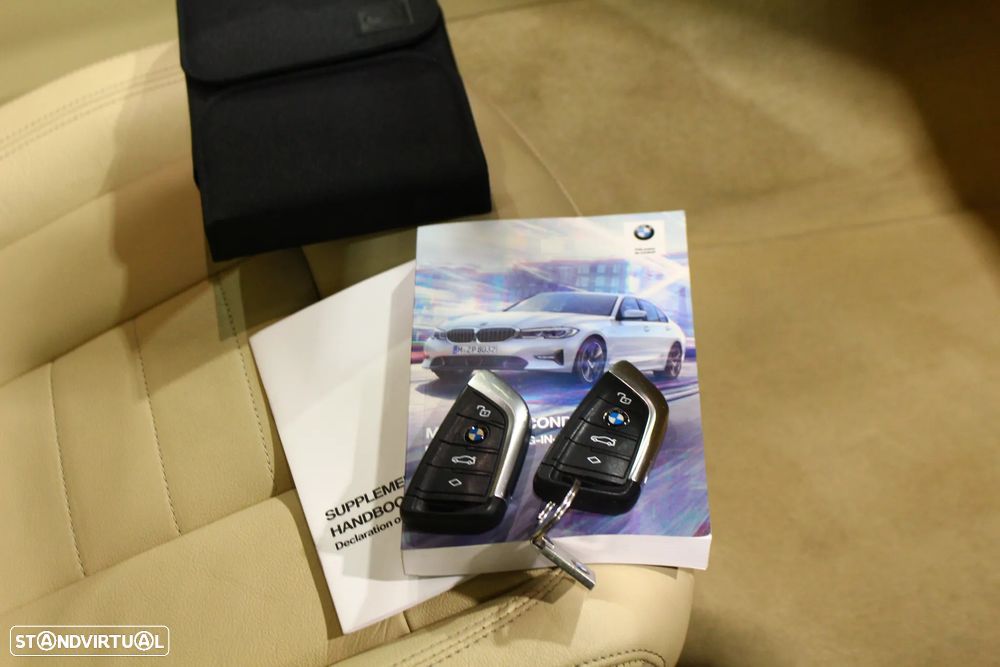 BMW 330 e Line Luxury Auto - 40