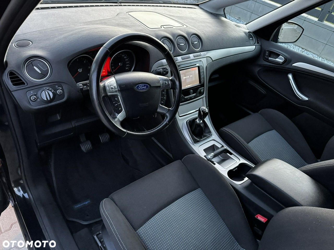 Ford S-Max - 14