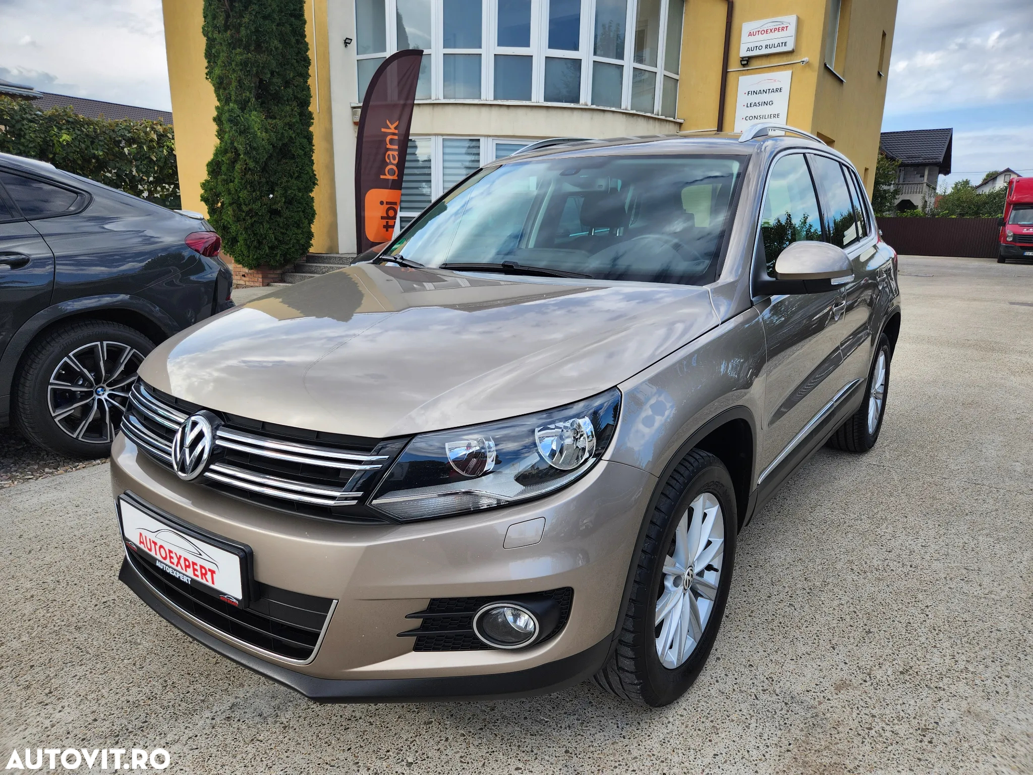 Volkswagen Tiguan 2.0 TDI DPF 4Motion BlueMotion Technology DSG Sport & Style - 10