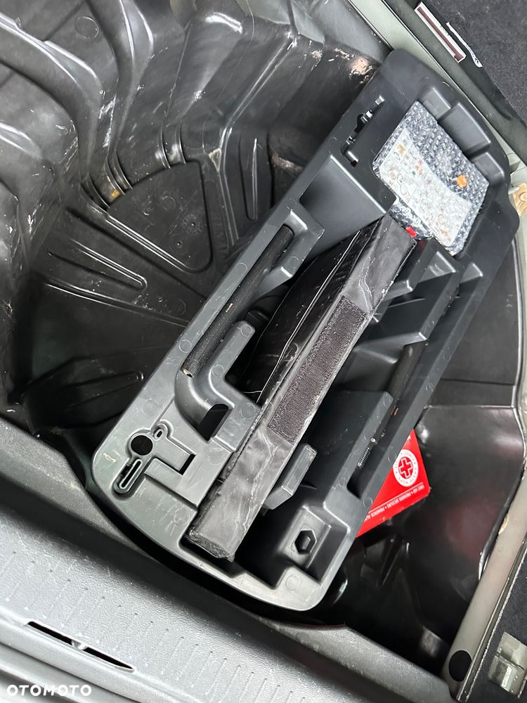Renault Scenic Energy TCe 115 S&S Xmod Bose Edition - 30
