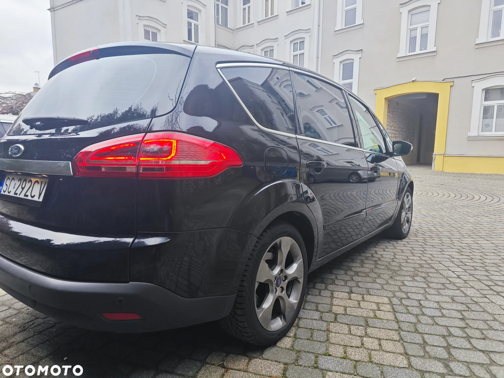 Ford S-Max 2.0 TDCi DPF Titanium - 12