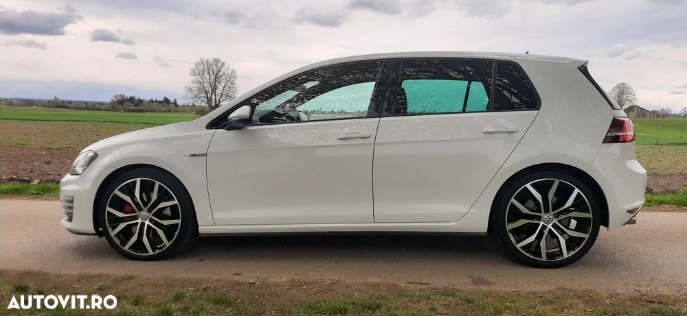 Volkswagen Golf 2.0 TDI DSG GTD - 1