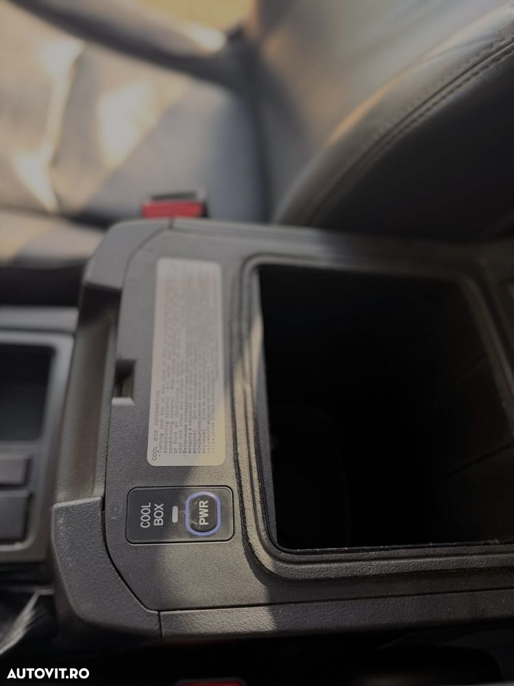 Toyota Land Cruiser 3.0l Turbo D-4D Aut. AVS 7 Locuri Luxury - 11