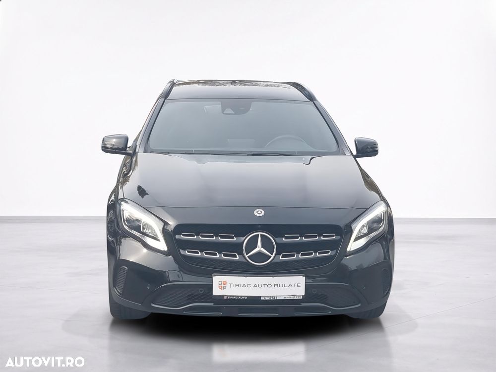 Mercedes-Benz GLA - 9