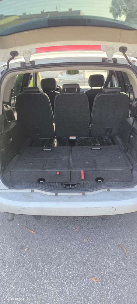 Ford S-Max 2.0 TDCi DPF Titanium - 14
