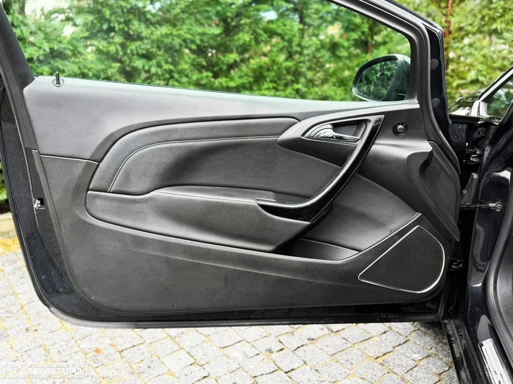 Opel Astra GTC 1.6 CDTi S/S - 10