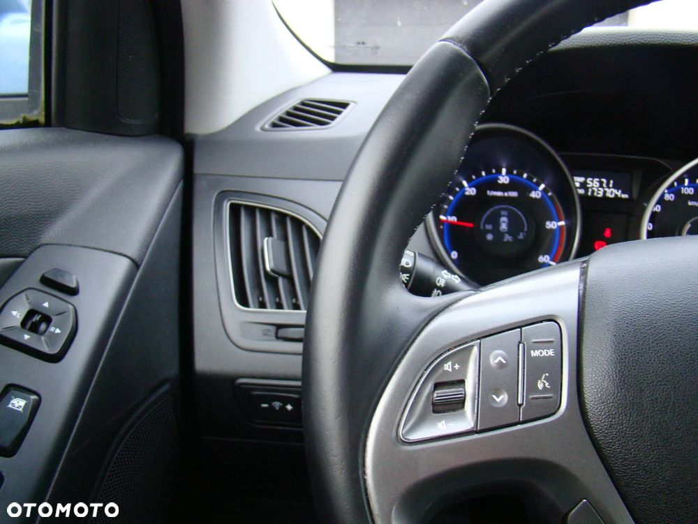 Hyundai ix35 2.0 CRDi 4WD Premium - 27