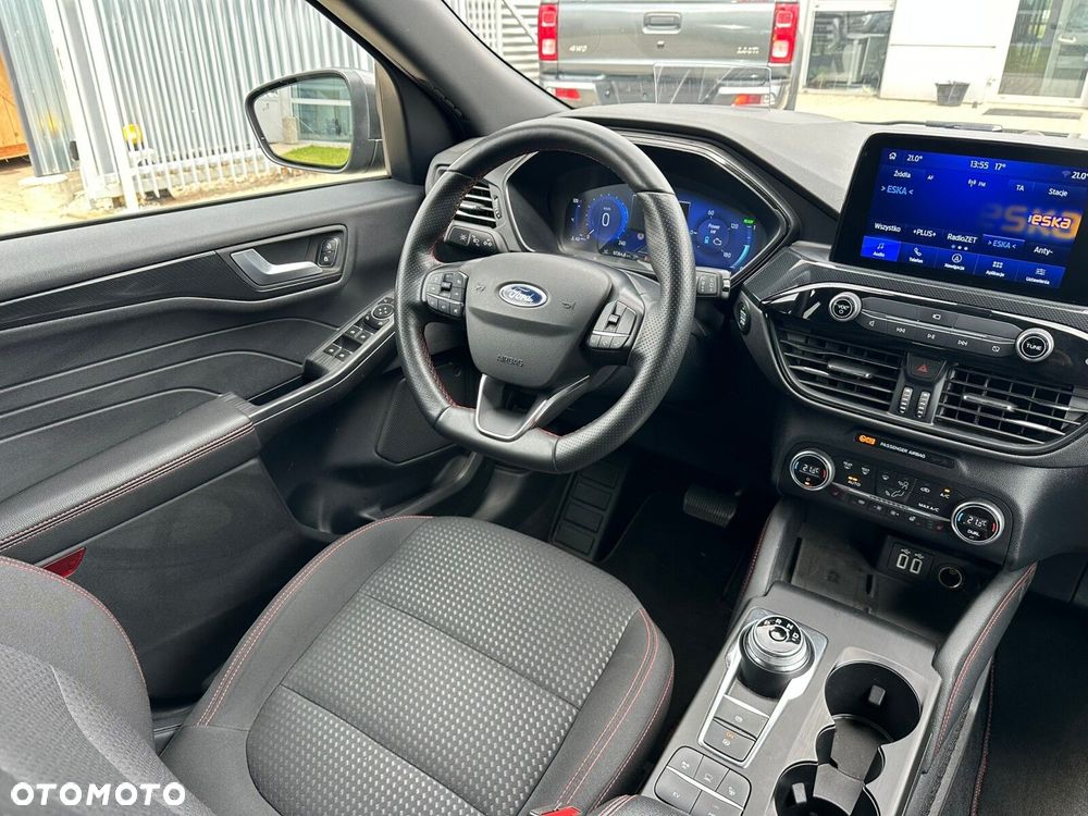 Ford Kuga - 11