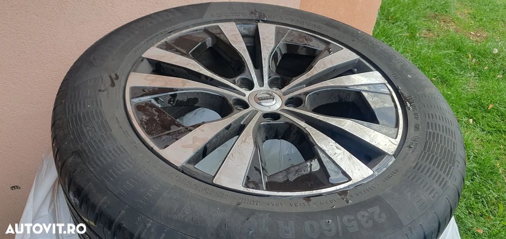 Volvo XC 60 B4 MHEV AT8 AWD Momentum Pro - 21