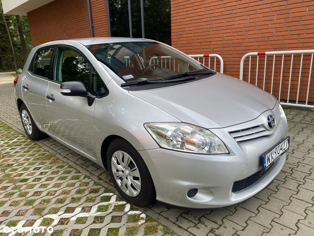 Toyota Auris 1.4 D-4D Luna - 9