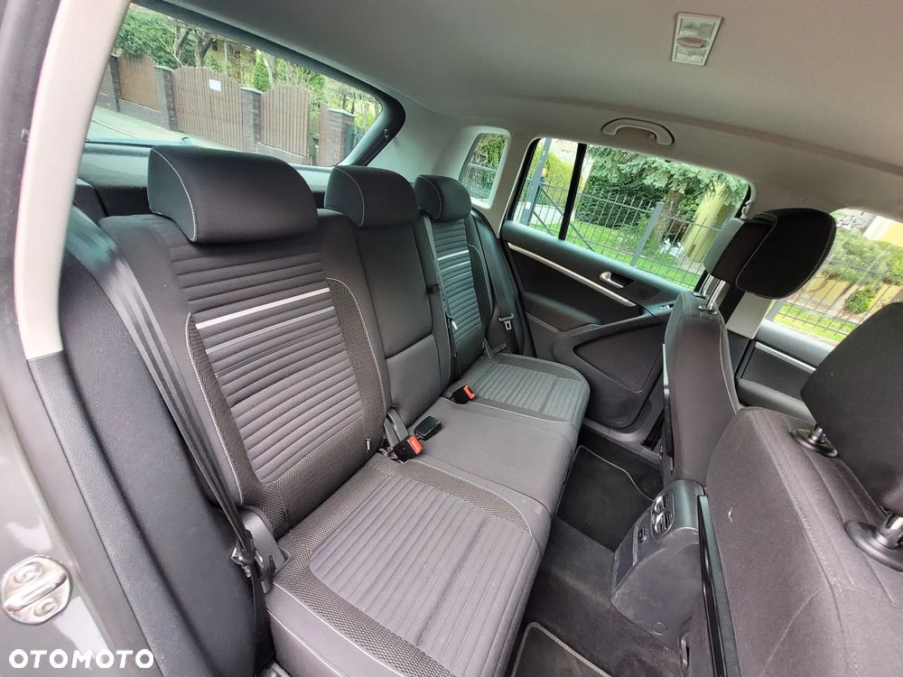 Volkswagen Tiguan 2.0 TDI 4Mot Perfectline R-Style DSG - 24