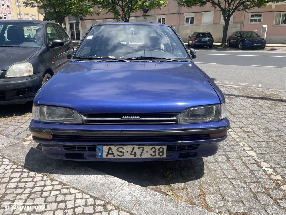 Toyota Corolla Liftback 1.3 - 2