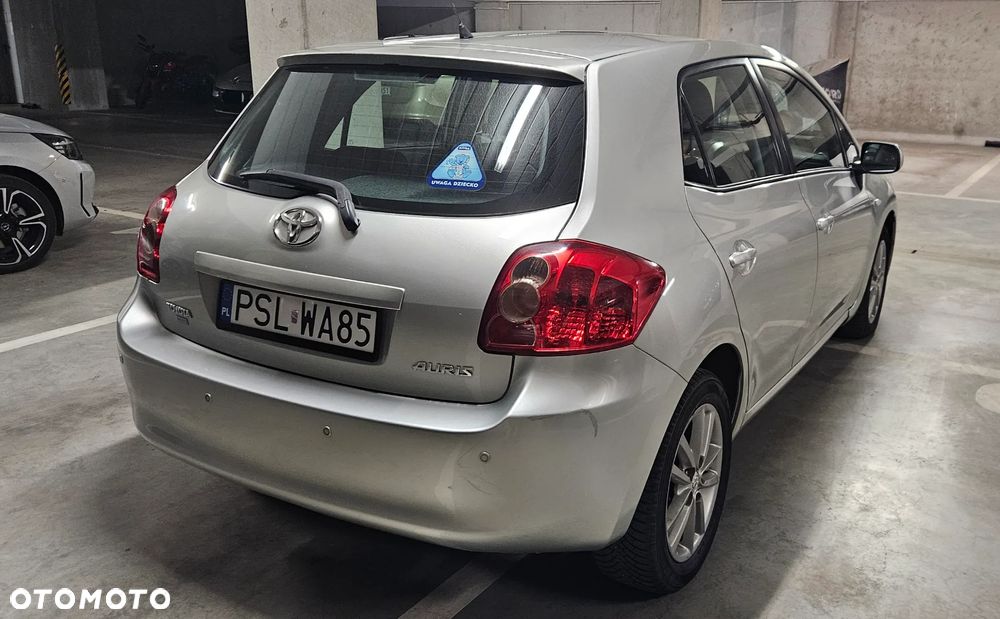 Toyota Auris 1.6 VVT-i Sol - 4