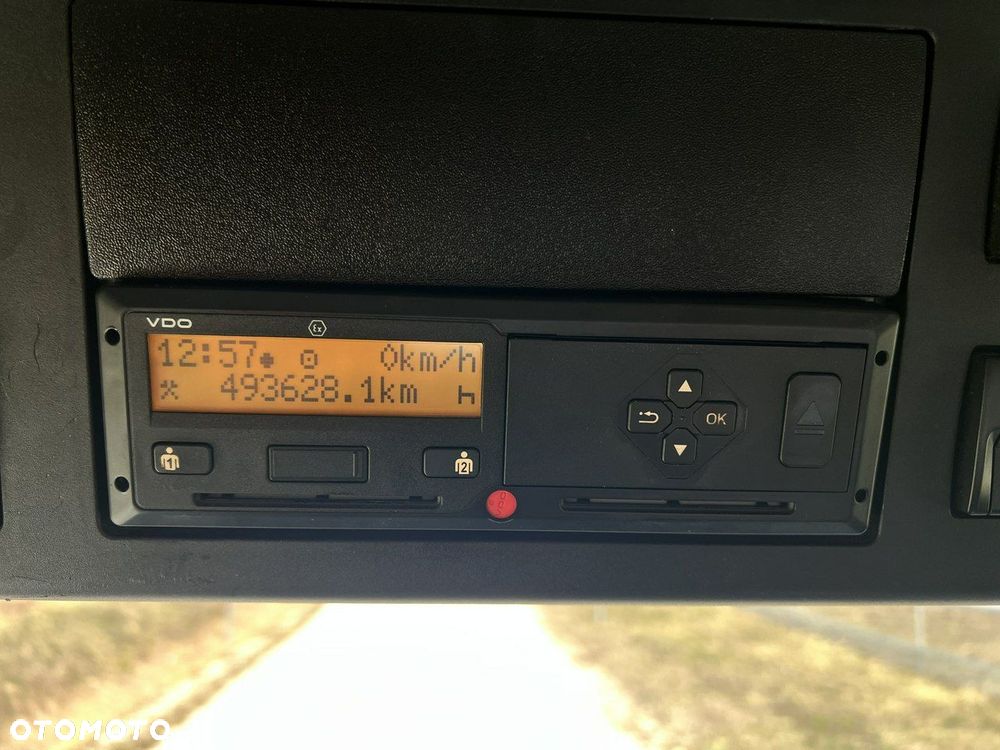 Mercedes-Benz ANTOS 1830 Kontener 19 EP Sprowadzony Euro 6 - 9