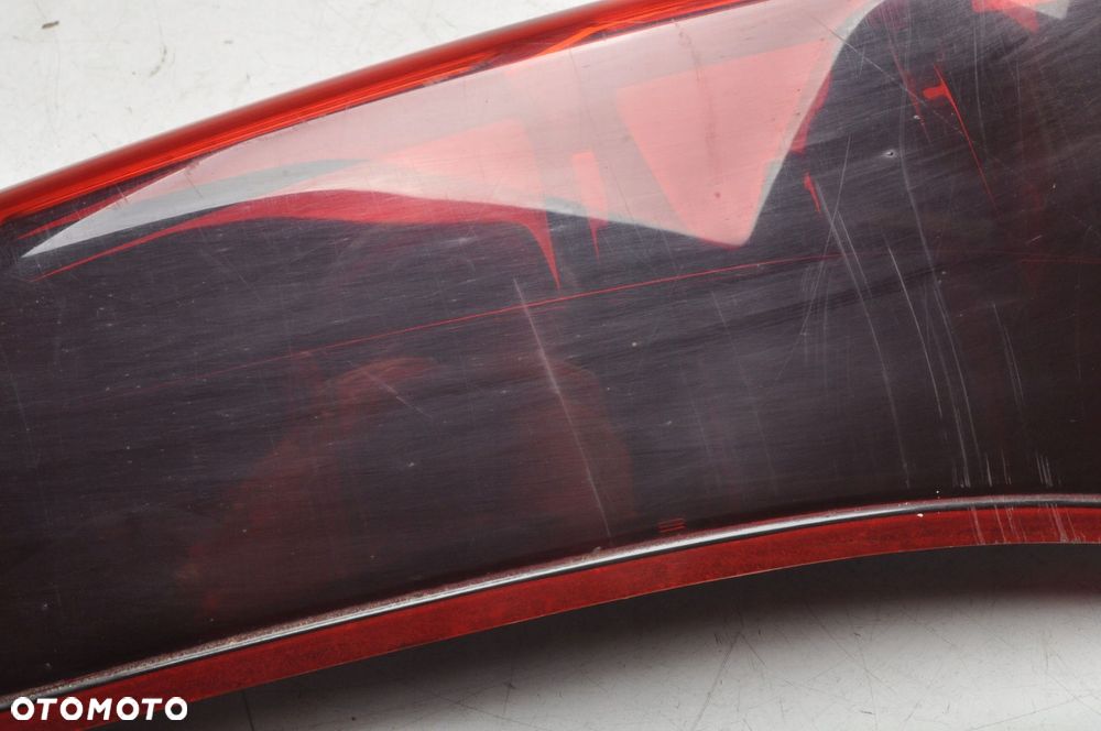 ISUZU D-MAX II LAMPA PRAWA TYLNA PRAWY TYŁ - 6