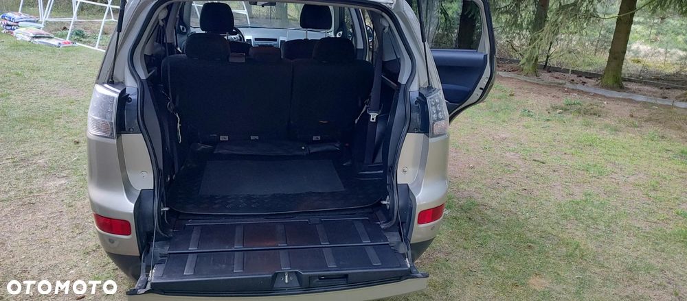 Mitsubishi Outlander 2.2 DI-D 4WD Invite - 34