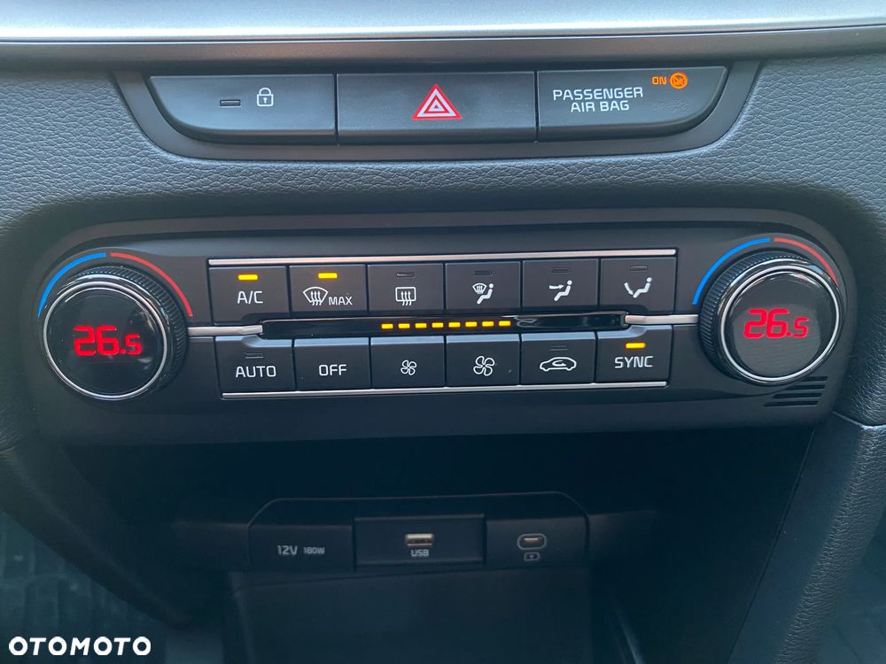 Kia Ceed 1.5 T-GDI M DCT - 21