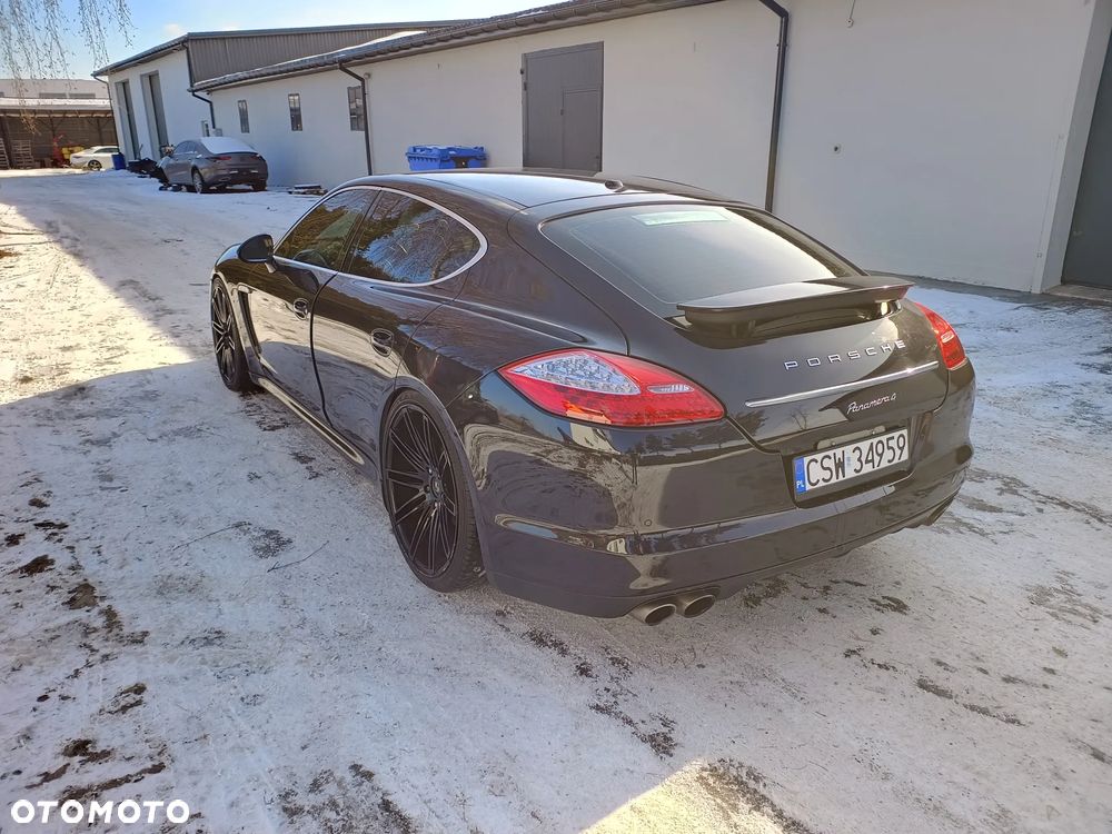 Porsche Panamera 4S PDK - 4