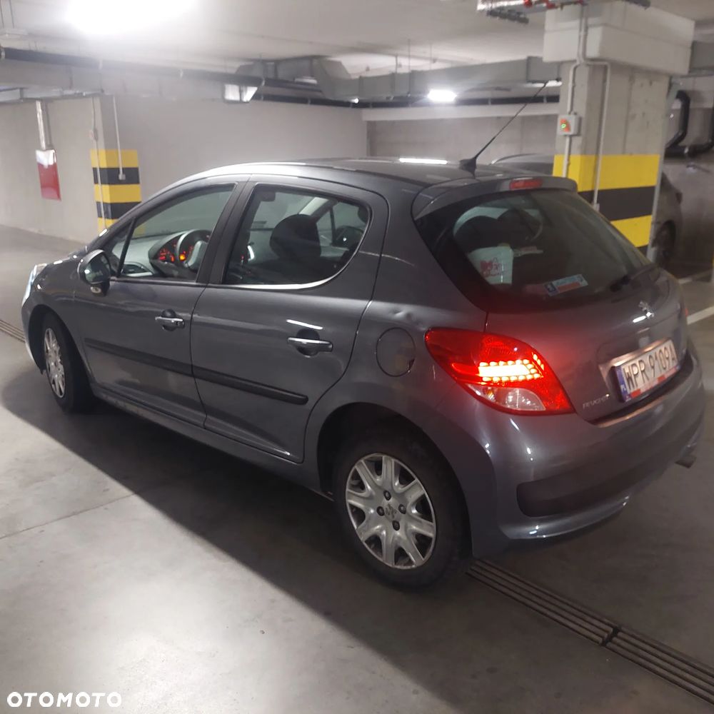 Peugeot 207 Outdoor 1.4 - 4