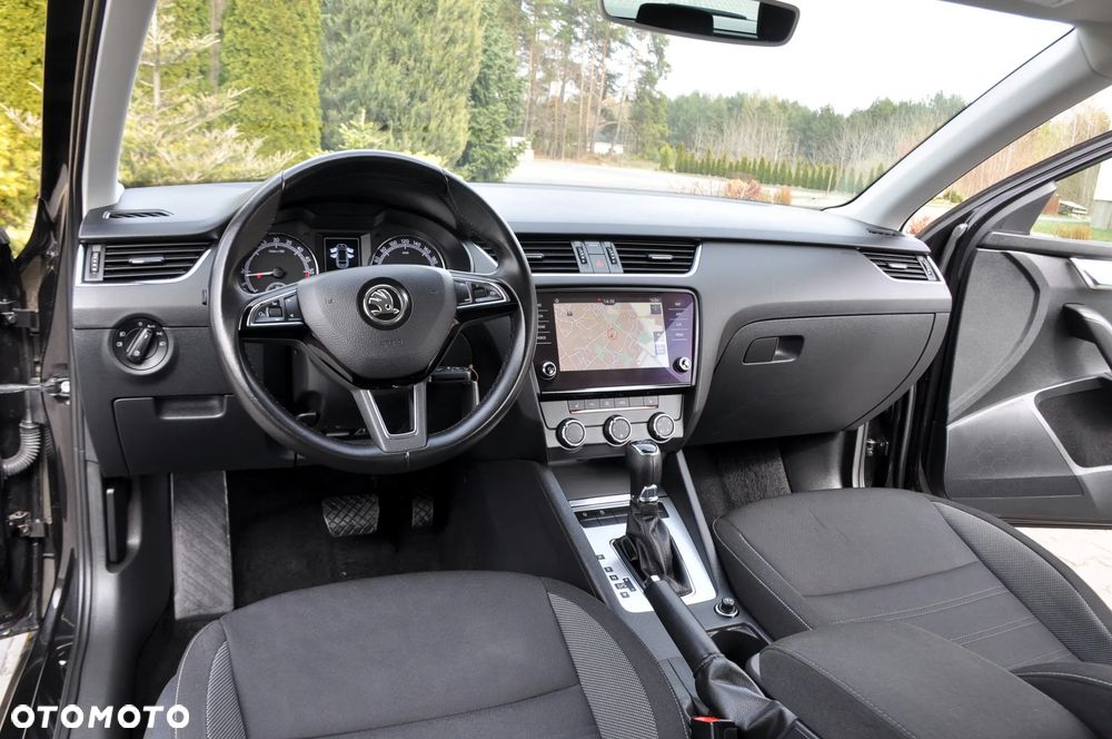 Skoda Octavia 2.0 TDI Elegance DSG - 28