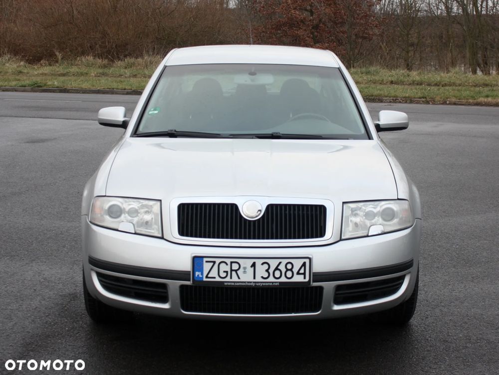 Skoda Superb 2.8 V6 Classic - 6
