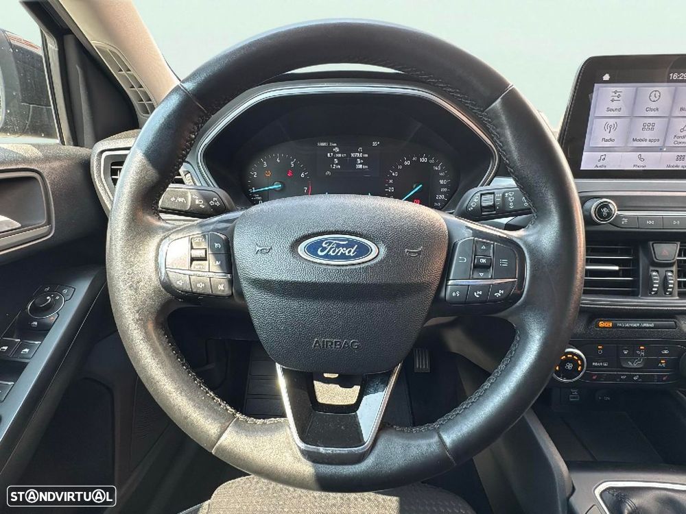 Ford Focus SW - 12
