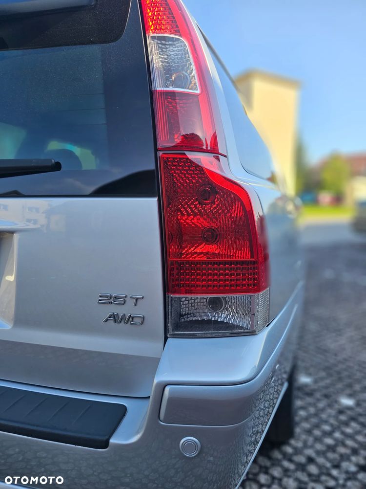 Volvo V70 2.5T AWD Edition Sport - 20