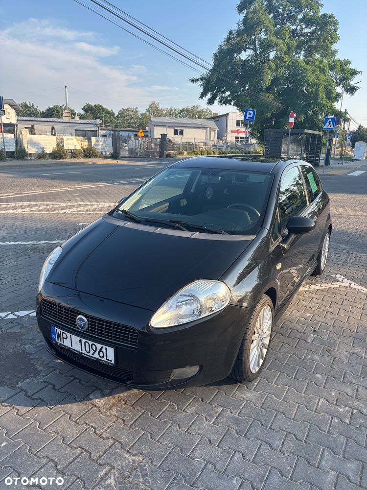 Fiat Punto 1.4 16V Dynamic - 5