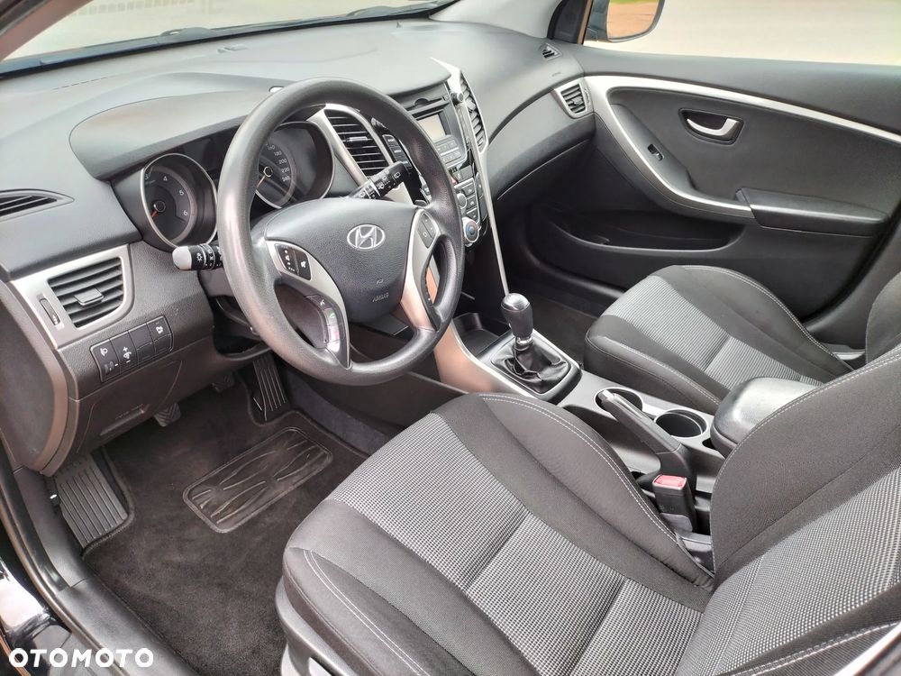 Hyundai i30 1.4 CRDi Comfort - 27