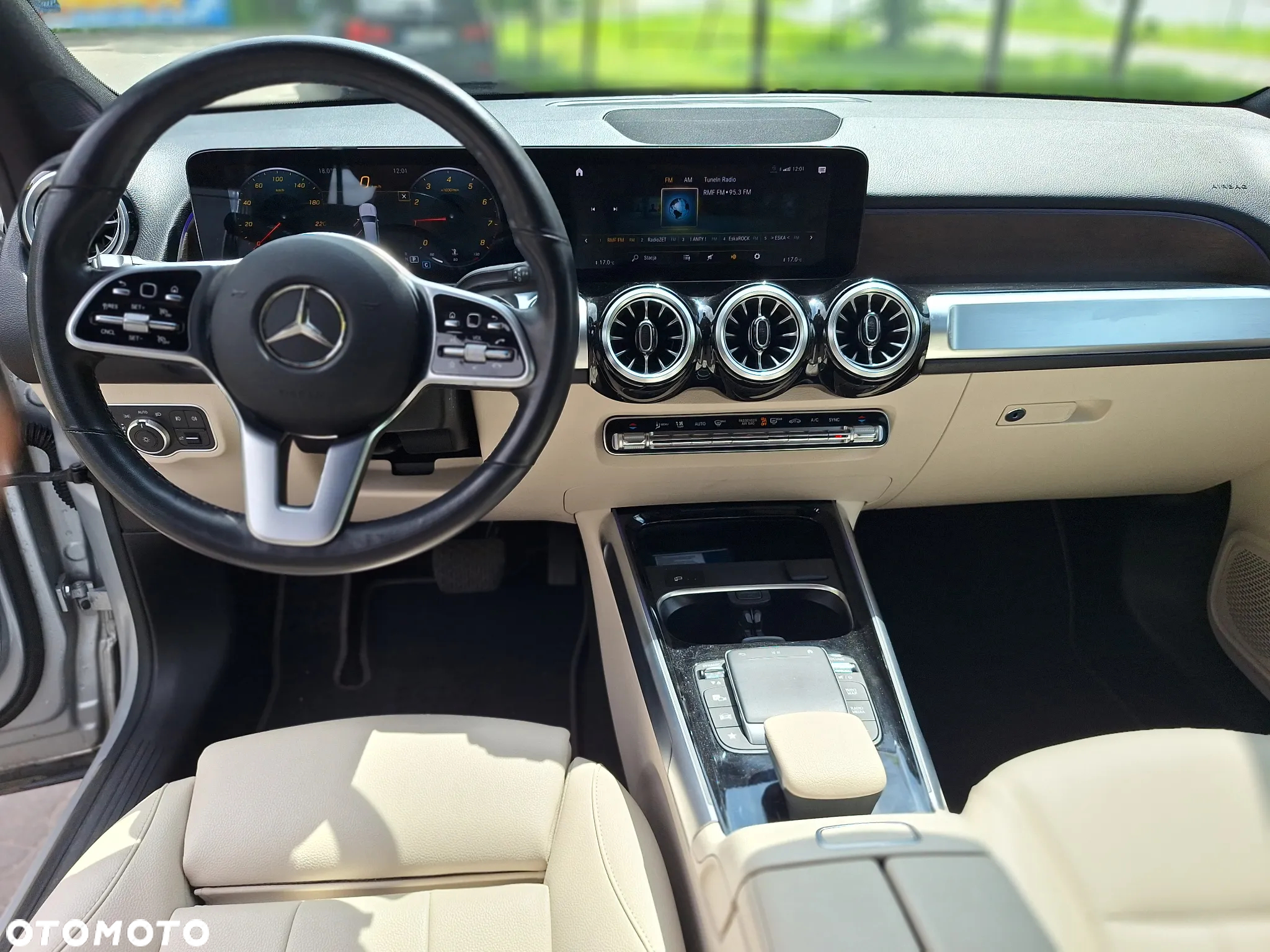 Mercedes-Benz GLB 250 4-Matic 8G-DCT - 9
