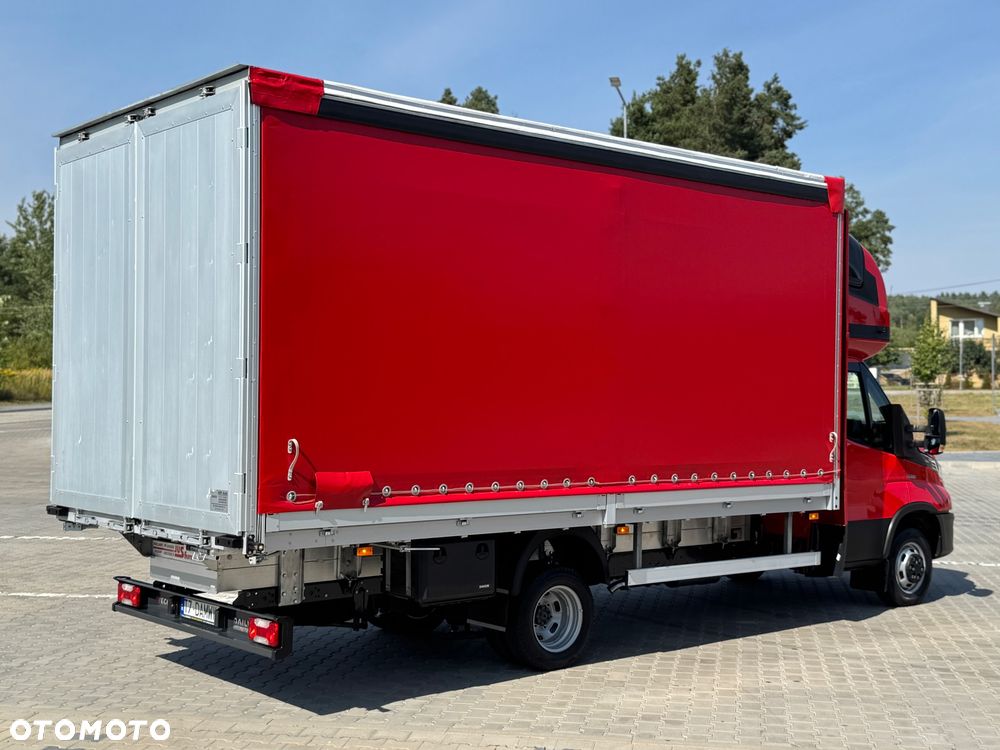 Iveco Daily 2022r‼️50C18‼️3.0 Plandeka 12 Palet 2x Firanka‼️Wysokość rampowa Full LED na bliźniaku Salon Polska Poduszki Pneumatyczne 5,12x2,5x2,35 z tyłu drzwi Spojkar 3.5T - 6