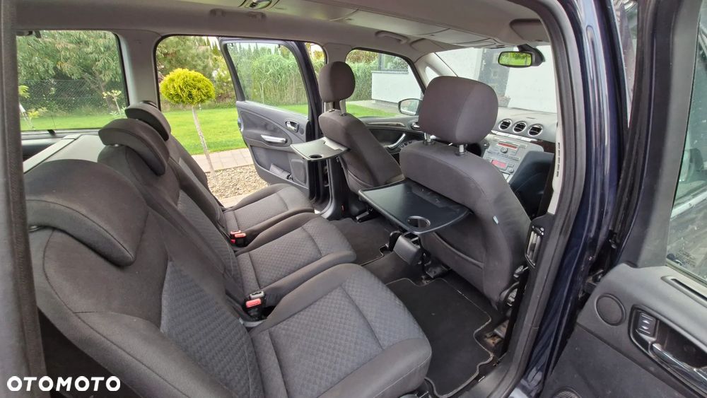 Ford Galaxy - 14