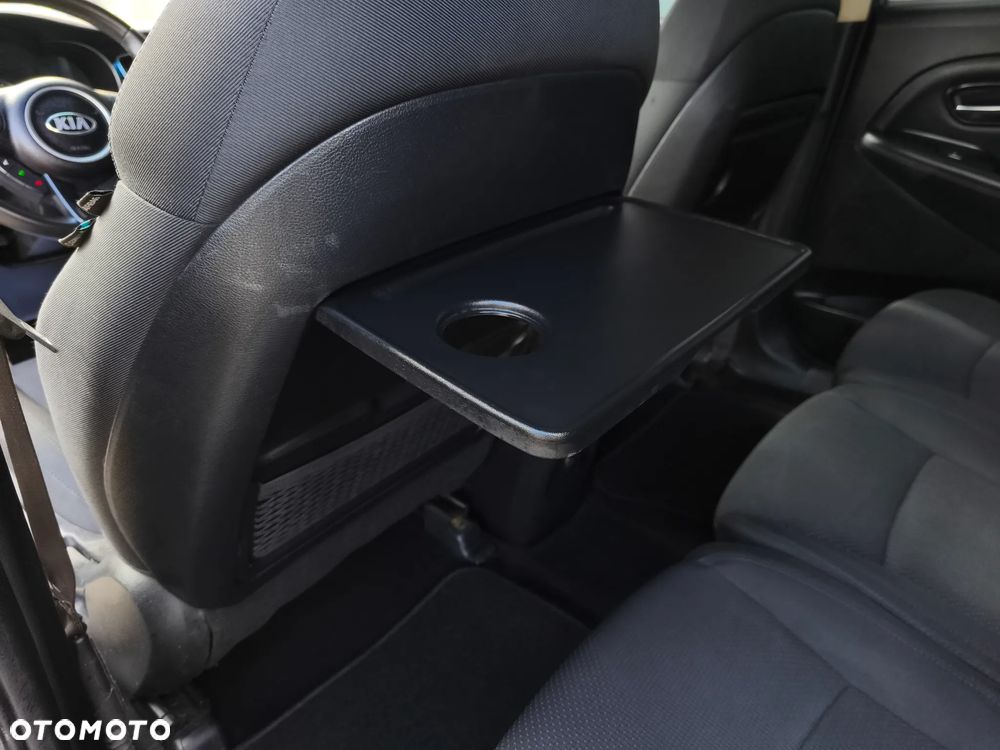 Kia Carens 1.6 GDI XL 7os EU6 - 20