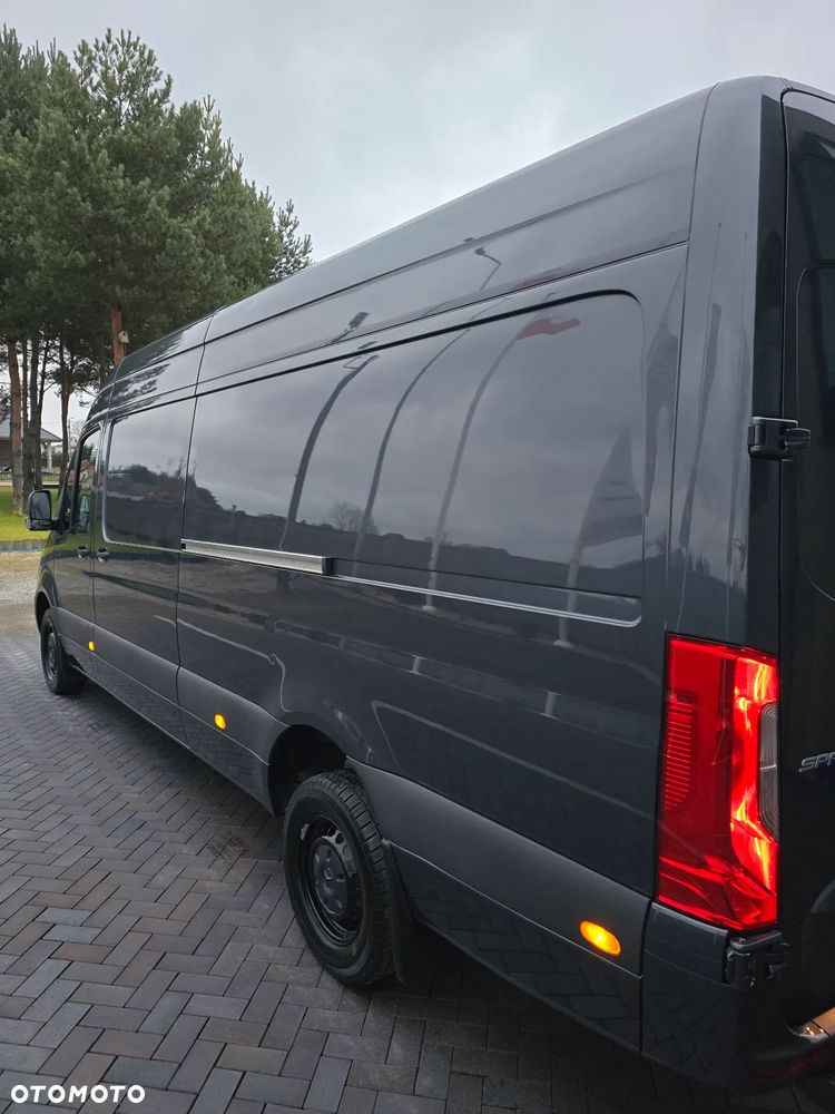 Mercedes-Benz SPRINTER 319 3.0 CDI AUTOMAT 4,40Cm Długi SERWIS ASO MERCEDES-BENZ DO OSTATNIEGO km SALON PL FUL LED HIGH PERFORMANCE MBUX z ekranem dotykowym 10,25 cali SIEDZENIE KIEROWCY KOMFORTOWE, HYDRAULICZNE RESOROWANE PODGRZEWANA SZYBA PRZEDNIA TEMPOMAT KAMERA COFANIA LAKIER METALIK - 15