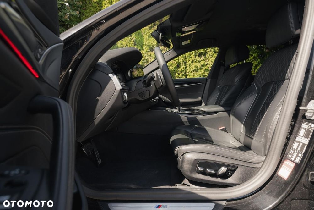 BMW Seria 5 540i xDrive mHEV M Sport sport - 14