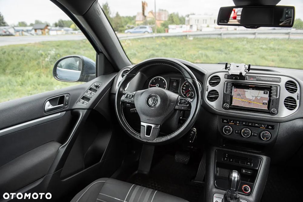 Volkswagen Tiguan 2.0 TDI SCR 4MOTION BlueMotion Technology DSG Lounge Sport & Style - 27