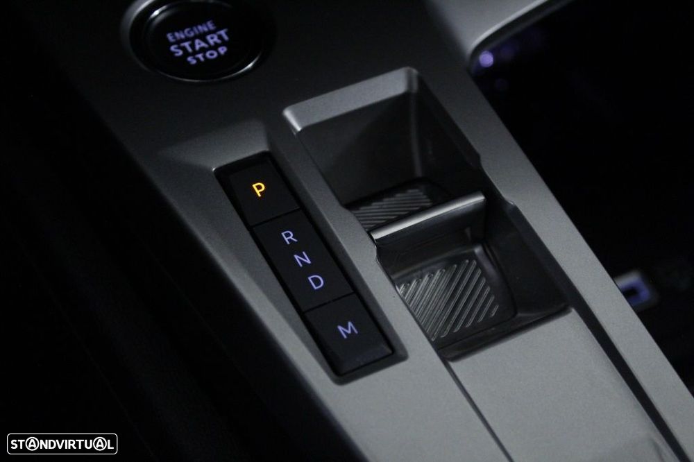Peugeot 408 1.2 Hybrid Allure e-DCS6 - 30