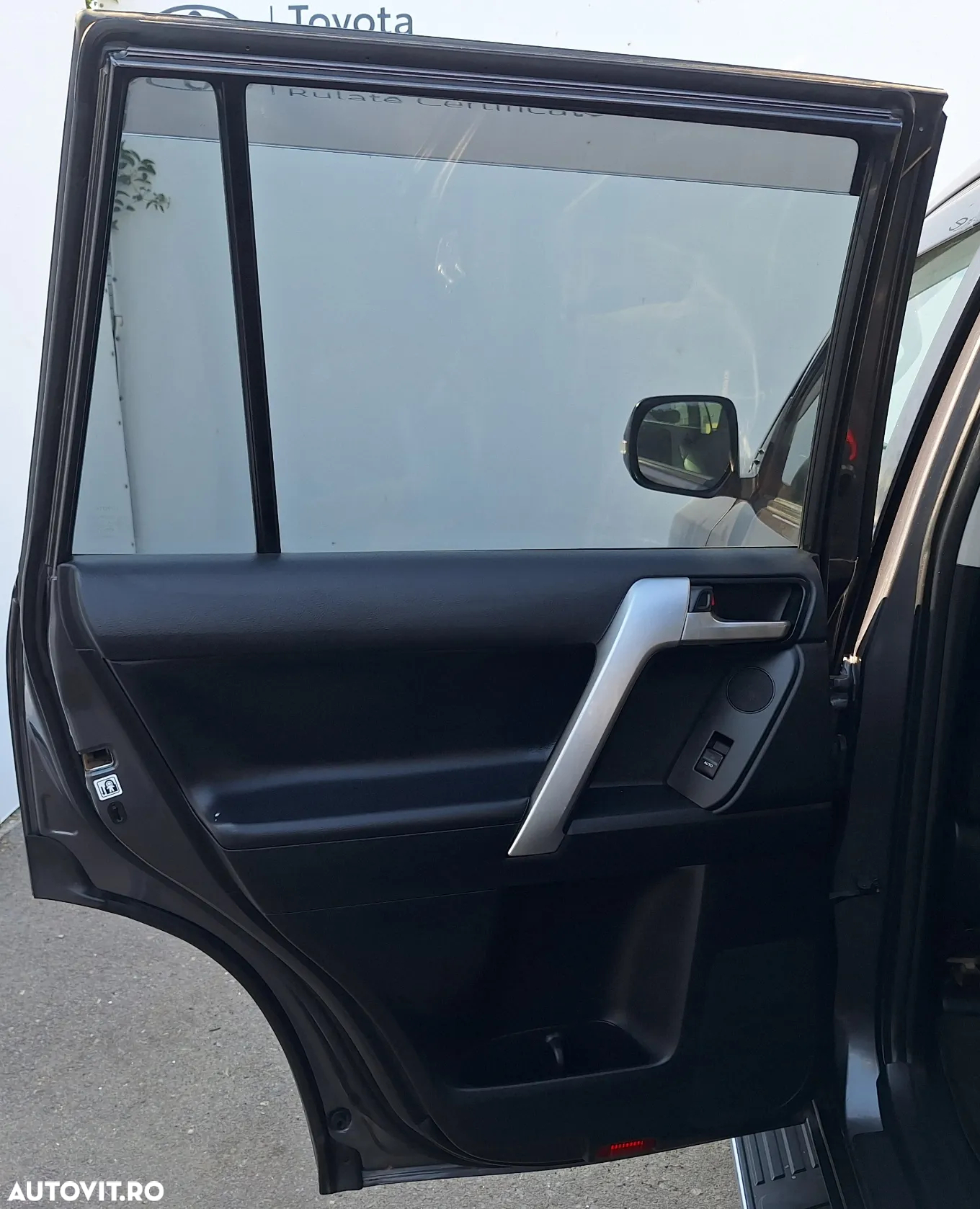 Toyota Land Cruiser 2.8l D-4D 204 CP A/T 7 locuri Luxury AVS Black - 21