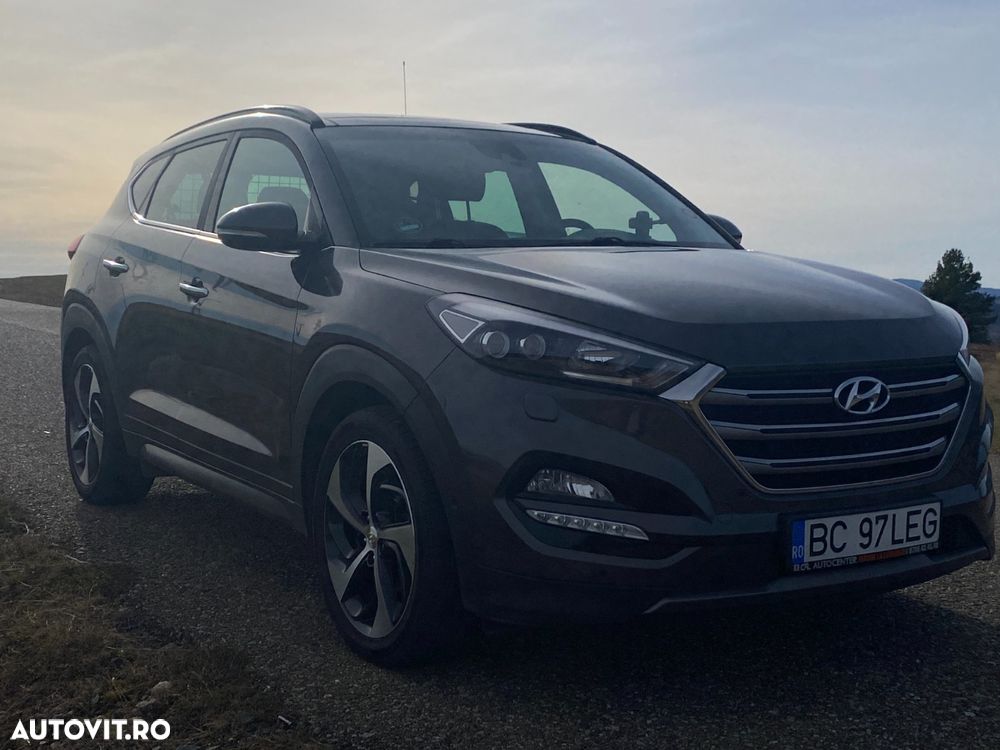 Hyundai Tucson 2.0 CRDI 4WD Automatik Style - 1