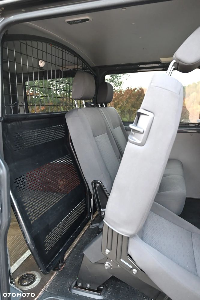 Volkswagen Transporter - 26