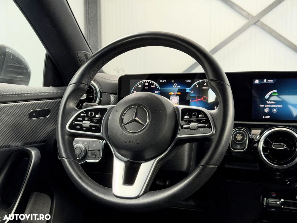 Mercedes-Benz CLA - 10