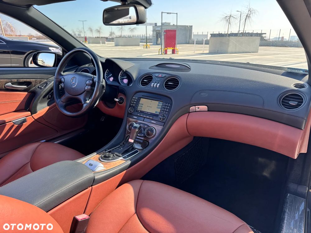 Mercedes-Benz SL - 21