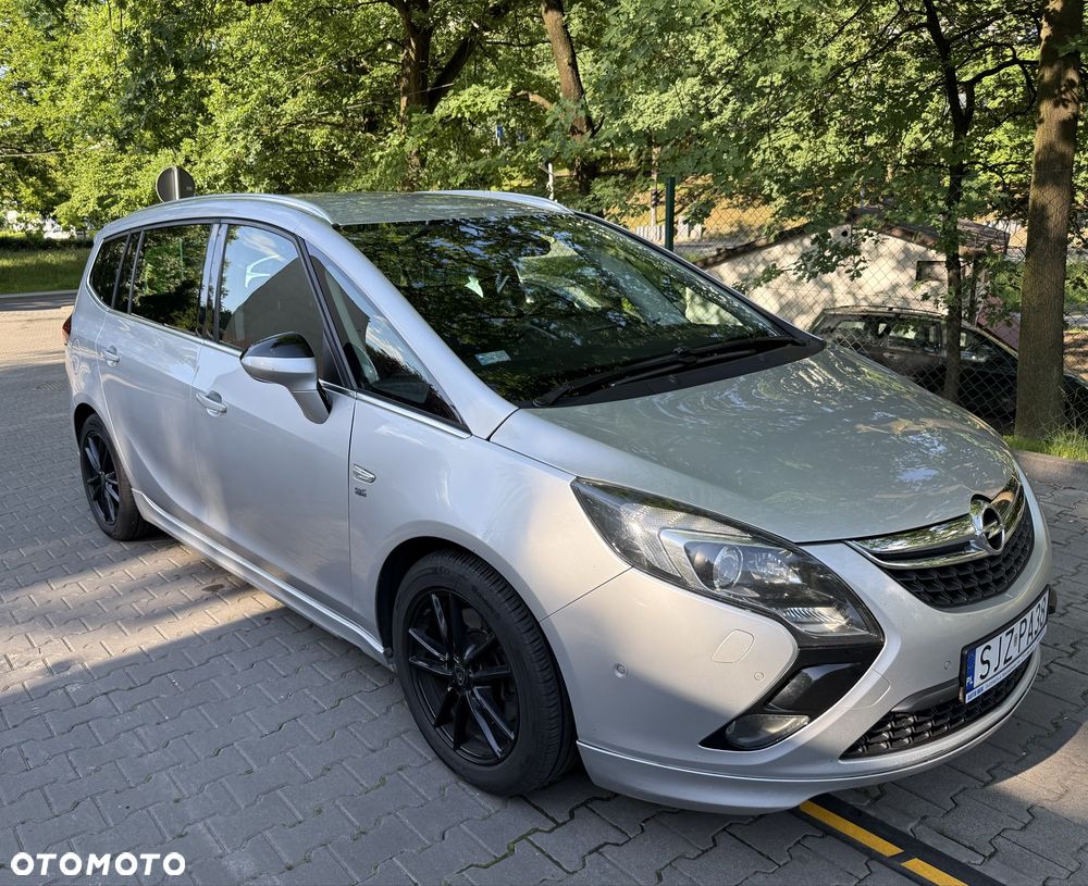 Opel Zafira - 2