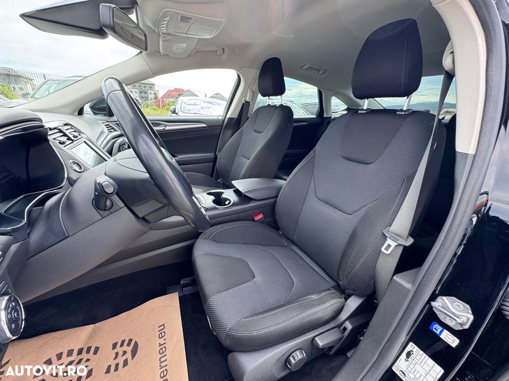 Ford Mondeo 2.0 HEV Trend - 16