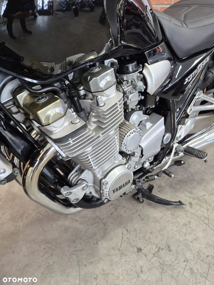 Yamaha XJR - 2
