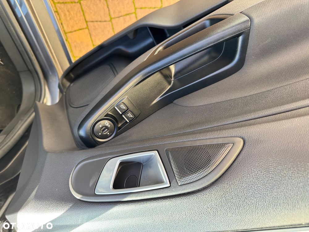 Ford Fiesta 1.0 EcoBoost S&S TREND - 18