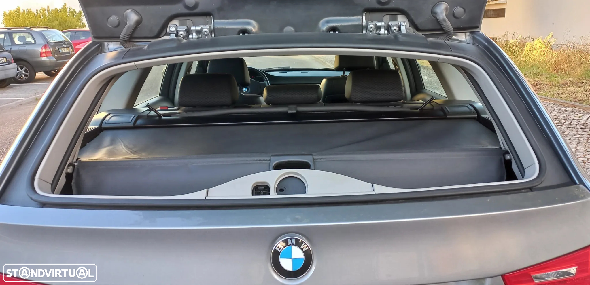 BMW 318 d Touring LifeStyle - 14