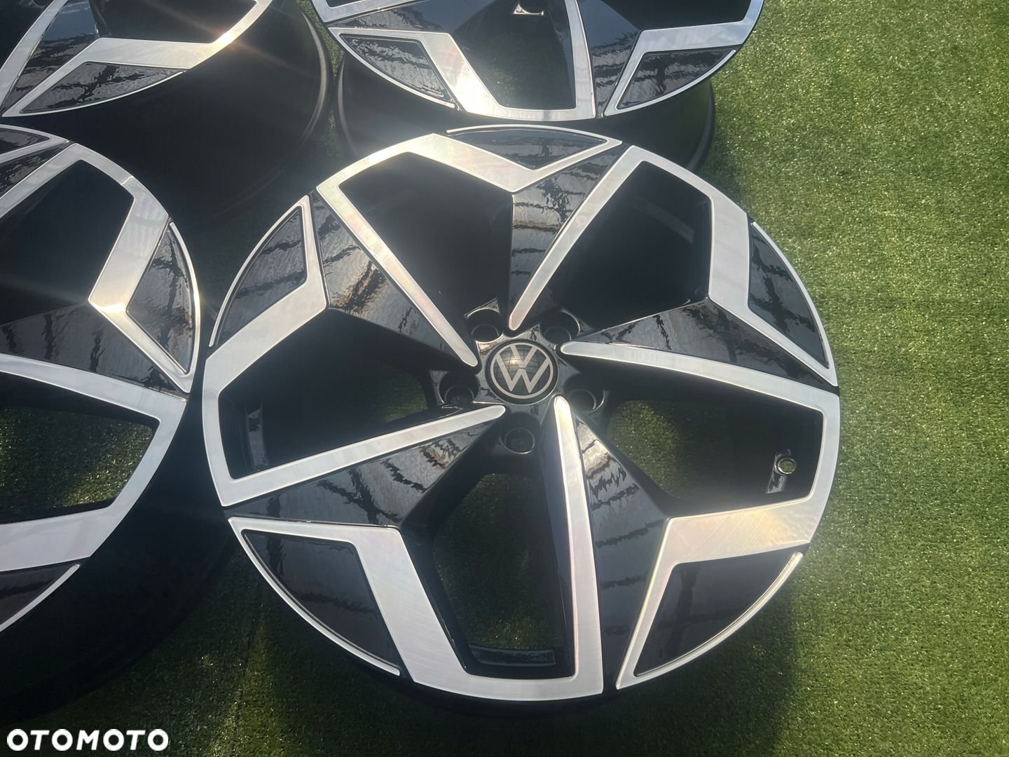 KOMPLET FELG FELGI ALU VOLKSWAGEN VW ID3 ID.3 GOLF TIGUAN 19 ORYGINALNE - 8