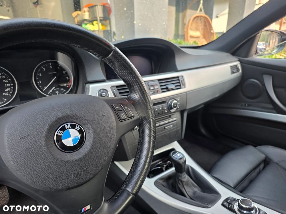 BMW Seria 3 325i - 8