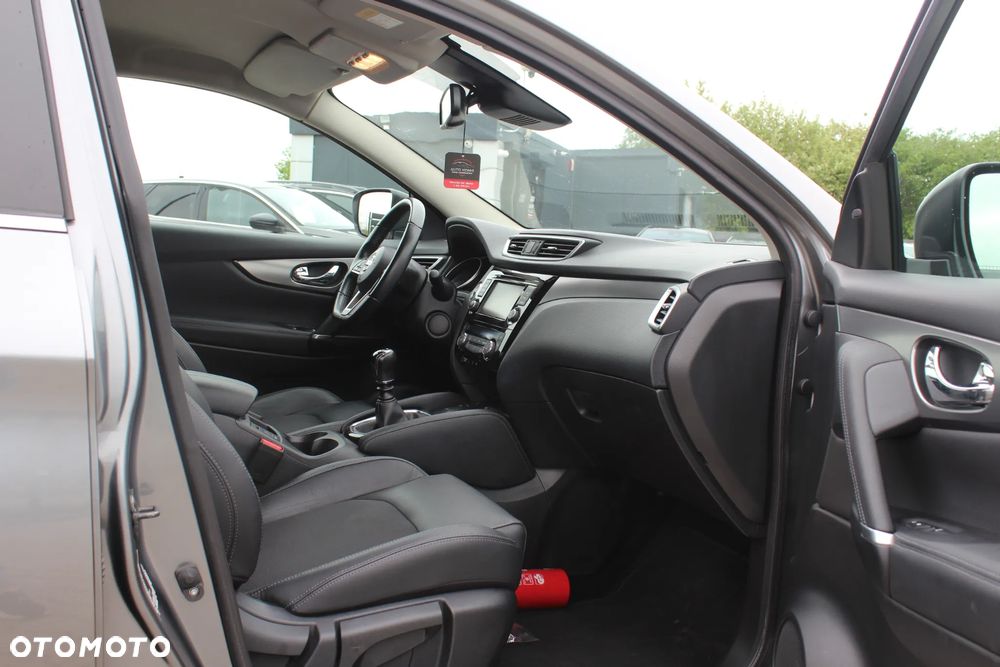 Nissan Qashqai 1.3 DIG-T Tekna+ - 14